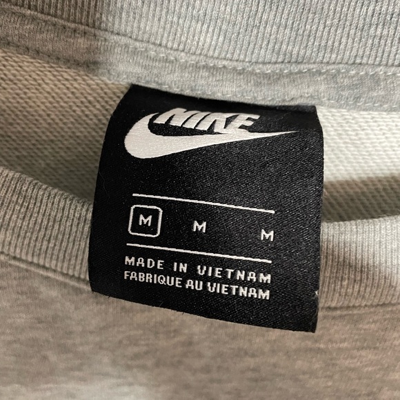 Nike Sweatsuit romper gray sleeveless shorts women’s size medium center swoosh - Picture 4 of 8